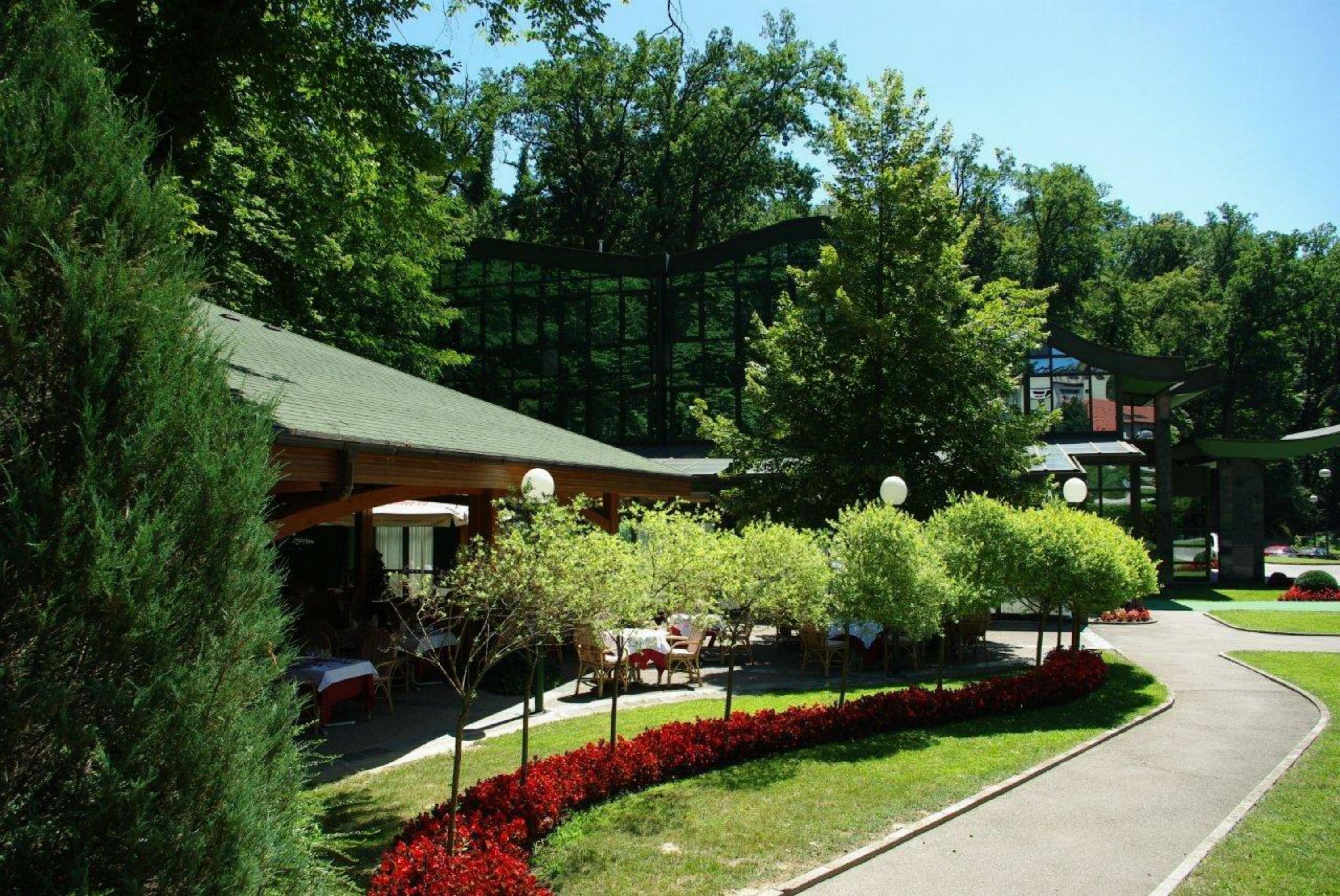 Hotel As Záhřeb Exteriér fotografie