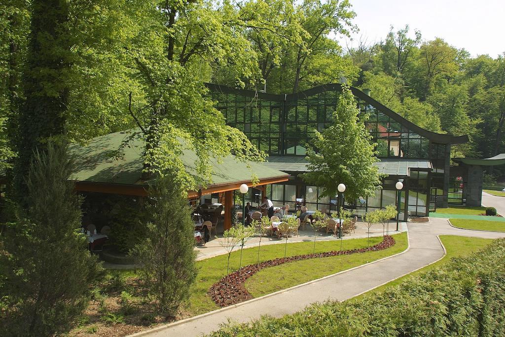 Hotel As Záhřeb Exteriér fotografie